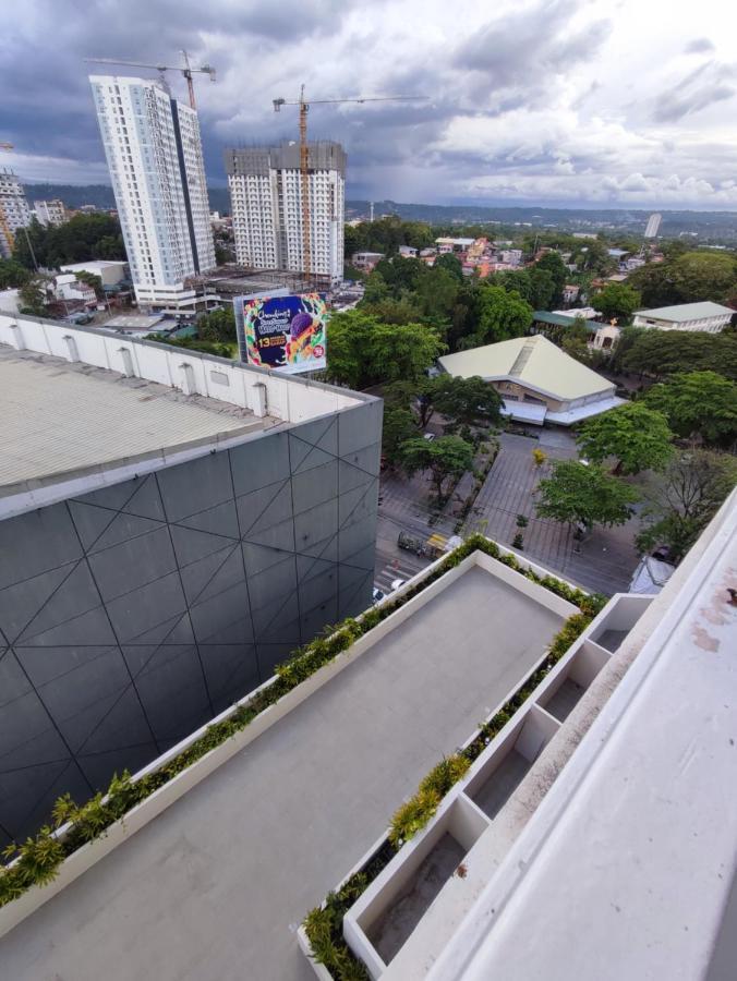 Inspiria Davao Aparthotel Екстериор снимка